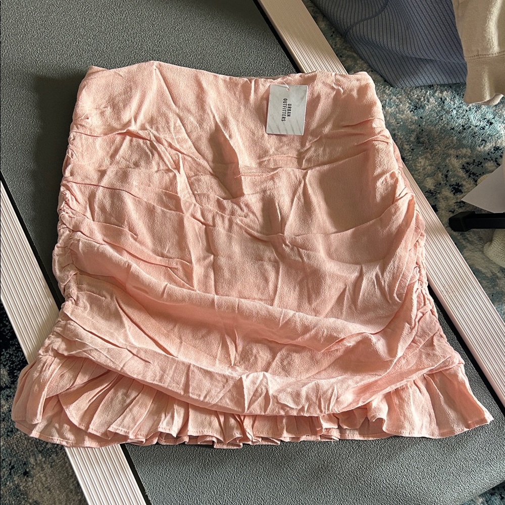 NWT UO URBAN OUTFITTERS Pink Ruched Skirt
